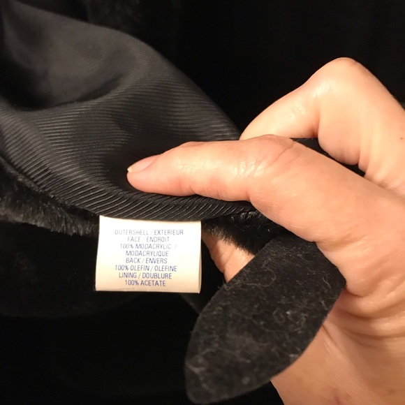 Princess Garment Women’s Faux Fur- Size Medium - Picture 11 of 13